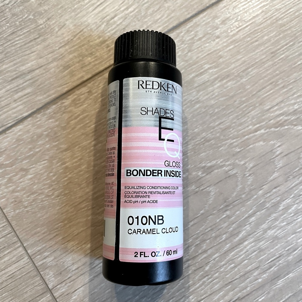 Redken Shades EQ - 010NB